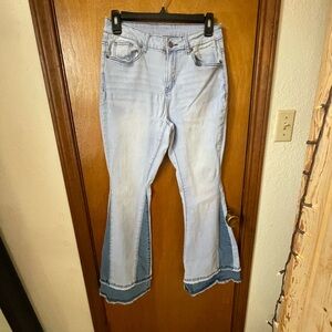 Chic Light Blue Flare Jeans